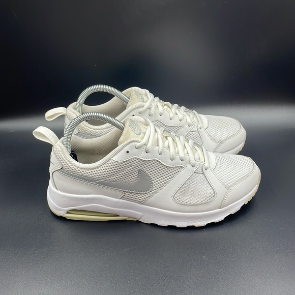 Nike Shoes - Nike Air Max Muse Running Shoes Women’s Sz 9